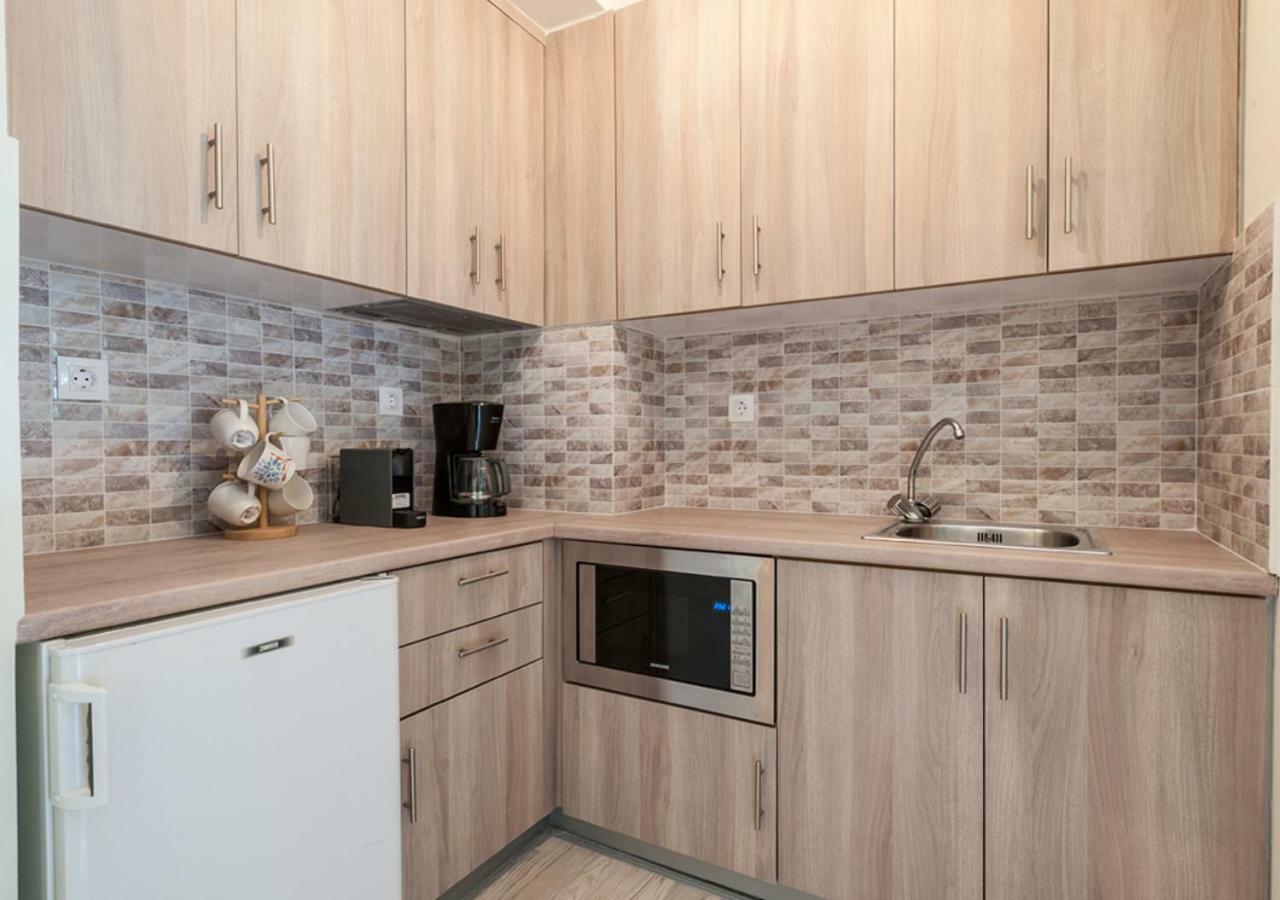 Iliovasilema Aparthotel Plati  Buitenkant foto