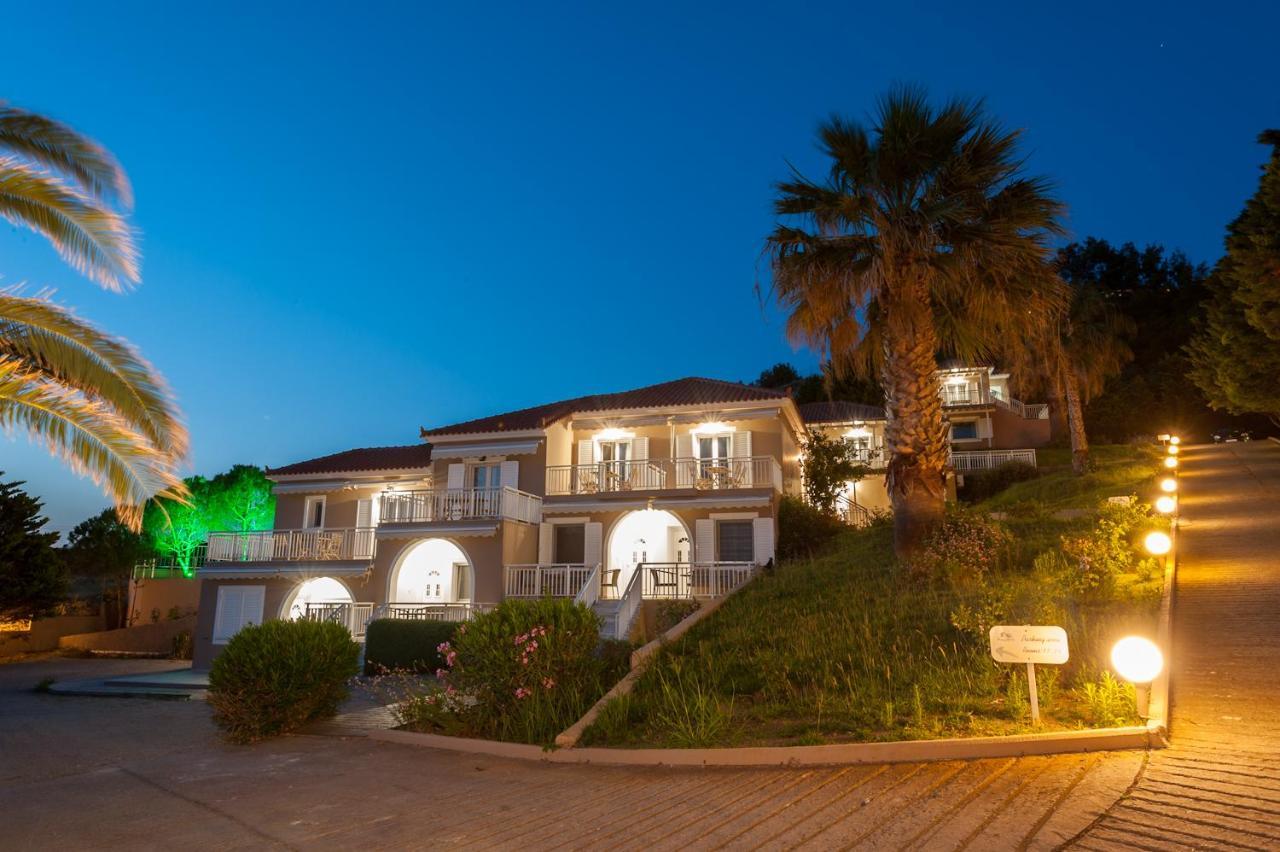 Iliovasilema Aparthotel Plati  Buitenkant foto