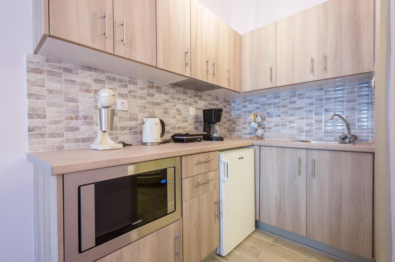 Iliovasilema Aparthotel Plati  Buitenkant foto