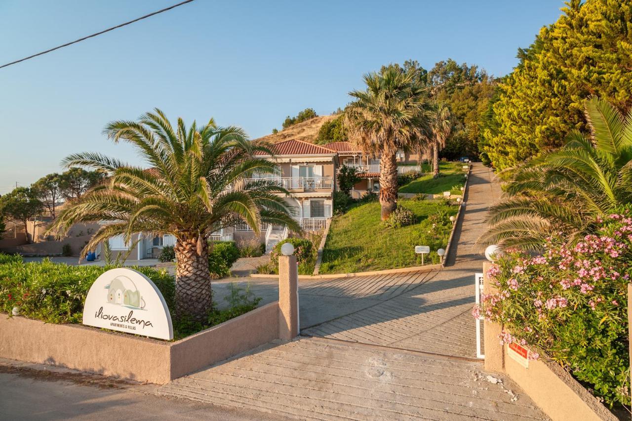 Iliovasilema Aparthotel Plati  Buitenkant foto